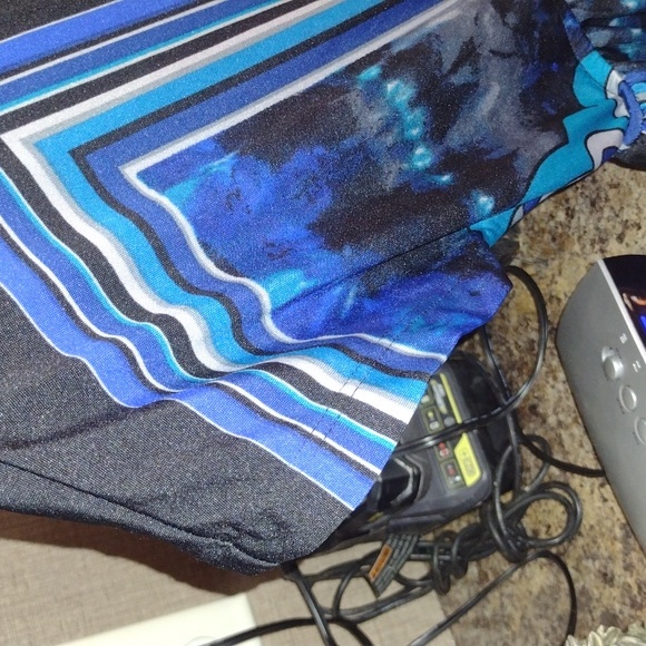 Wet seal sexy Shirt - Picture 3 of 5